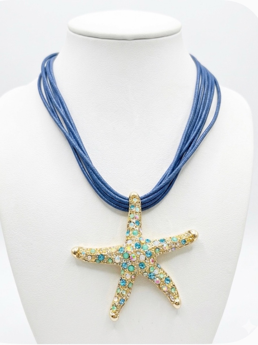NWT ⚜️💙⚜️ True To Form Gorgeous Nautical Blue Starfish Necklace